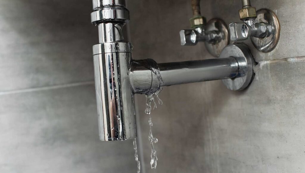5 Common Causes of Leaky Faucets in Abu Dhabi & How to Fix Them | Expert Plumbing Guide